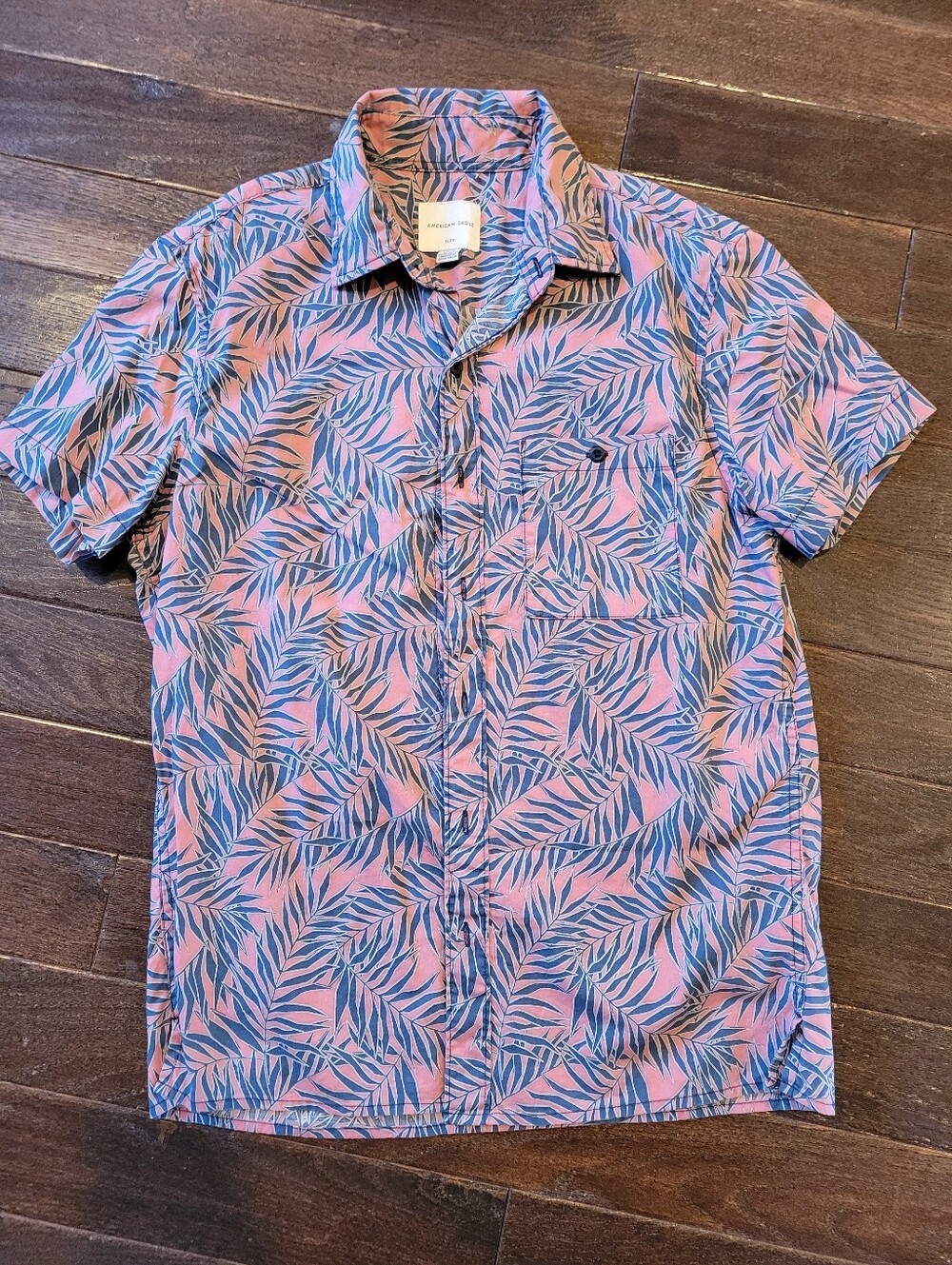 American Eagle short sleeve button down, sz small